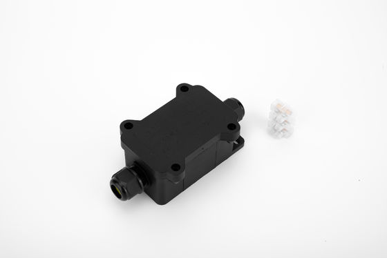 Zwarte IP68 Quick Connector 24A 450VAC waterdichte aansluiting 2 pin