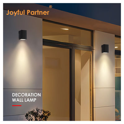 Buitenste wandverlichting Led anti-roest aluminium IP65 6000K Zwart en wit Housing Kleur OEM-ontwerp